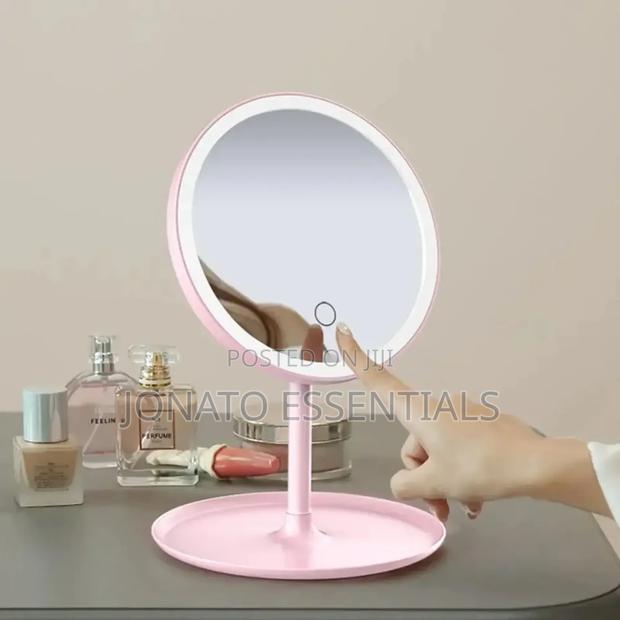 Desktop Led Makeup Mirror - thumbnail 3