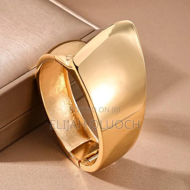 Quality Ladies Bangles - thumbnail 3
