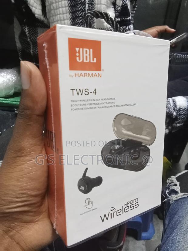 JBL Earbuds (Black Earbuds) - main view