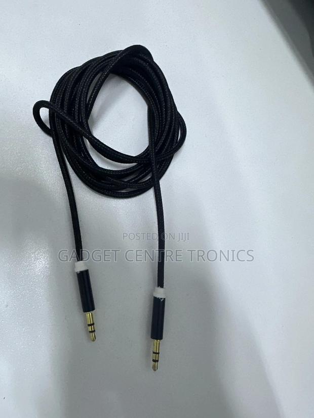3.5mm to 3.5mm Audio Cable 2metres - thumbnail 4