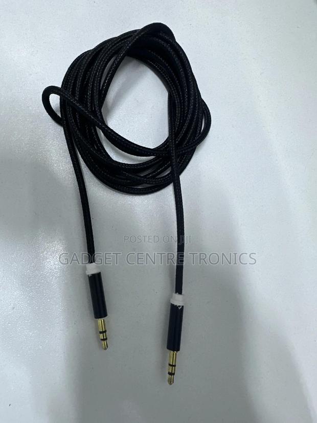 3.5mm to 3.5mm Audio Cable 2metres - thumbnail 2