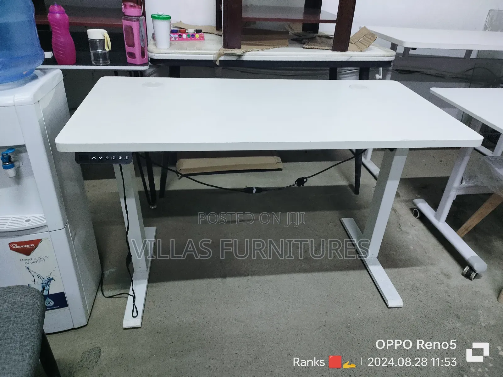 Height Adjustable Studying Table