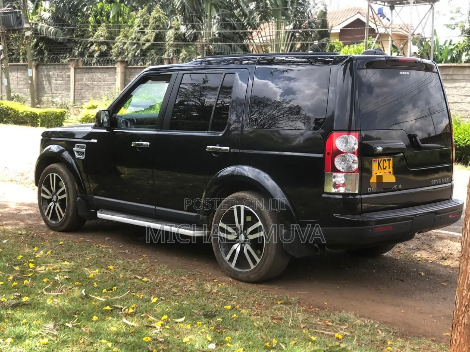Land Rover Discovery 2011 Black