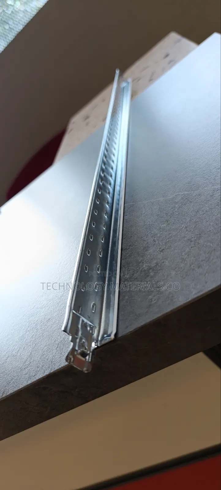 Short Cross Tee-for Ceiling Installation(26*24*600*0.3mm)