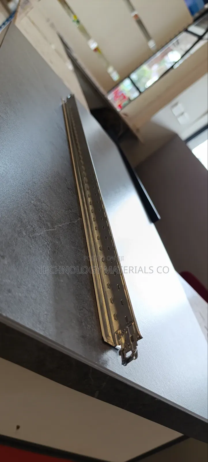 Short Cross Tee-for Ceiling Installation(26*24*600*0.3mm)