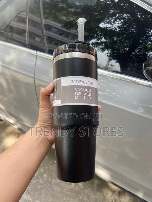 890ML Black Stanley Cup - main view