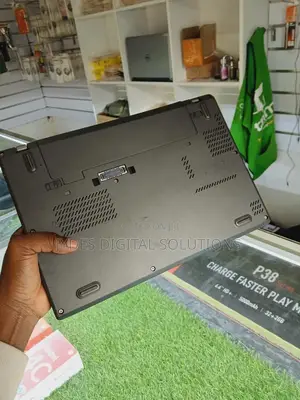 Laptop Lenovo ThinkPad X240 4GB Intel Core I5 HDD 500GB