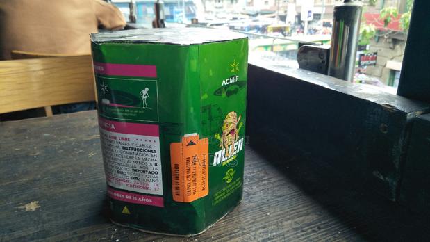 19 Shots Alien Outdoor Firework - thumbnail 2