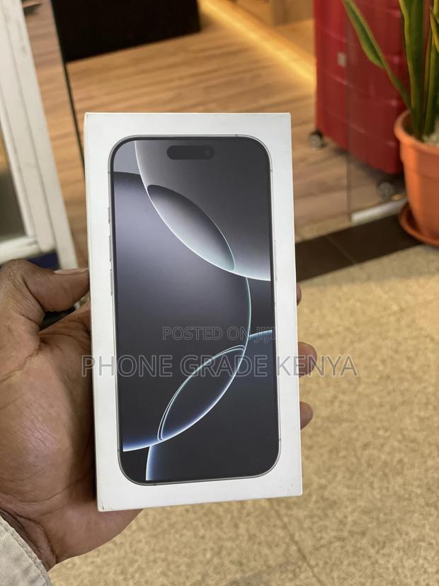 New Apple iPhone 16 Pro 256 GB Black - thumbnail 4