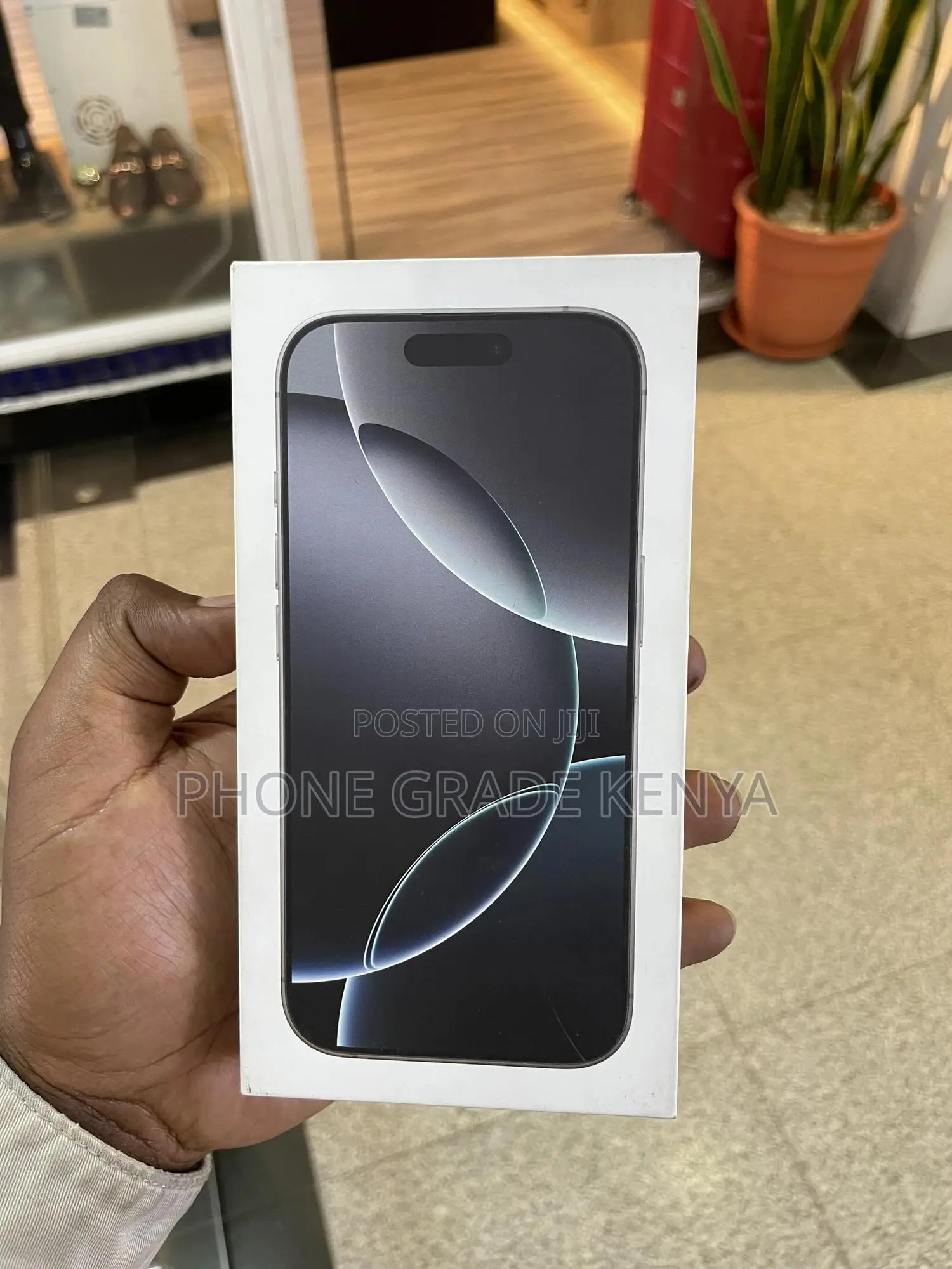 New Apple iPhone 16 Pro 256 GB Black