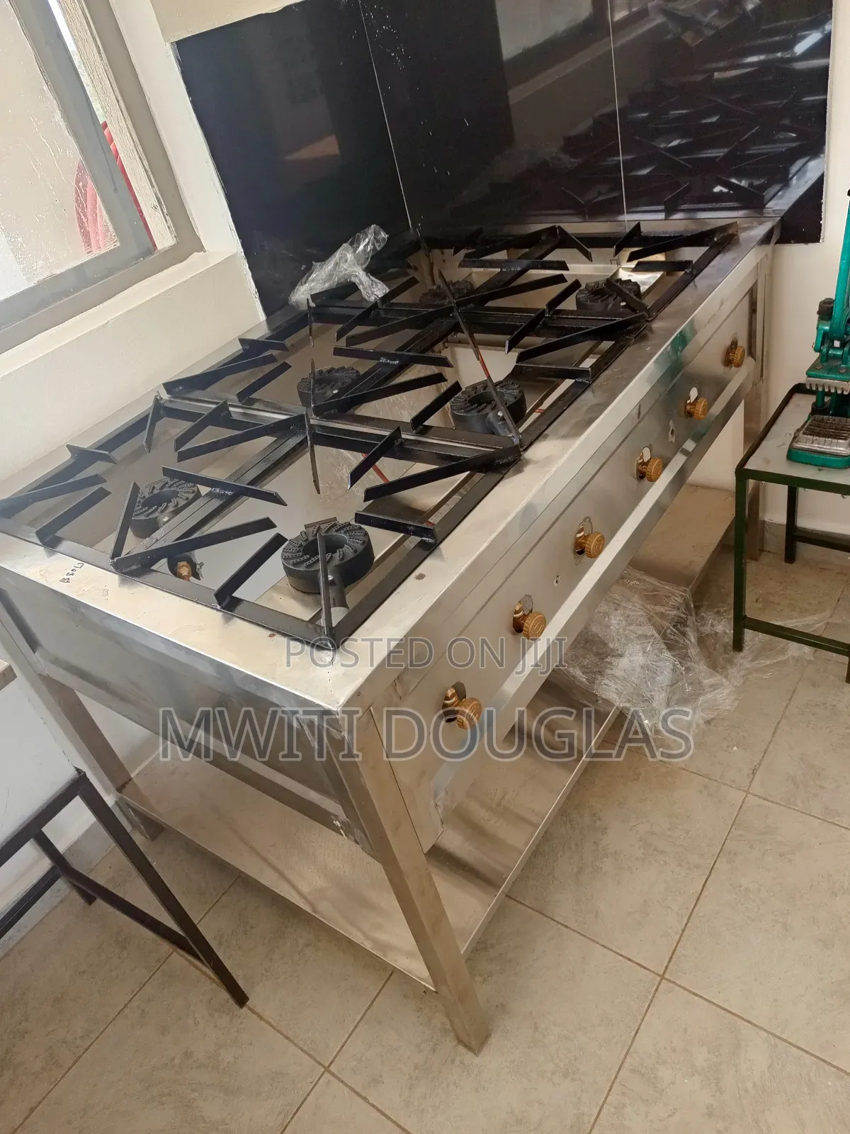Commercial Six Burner Gas Cooker