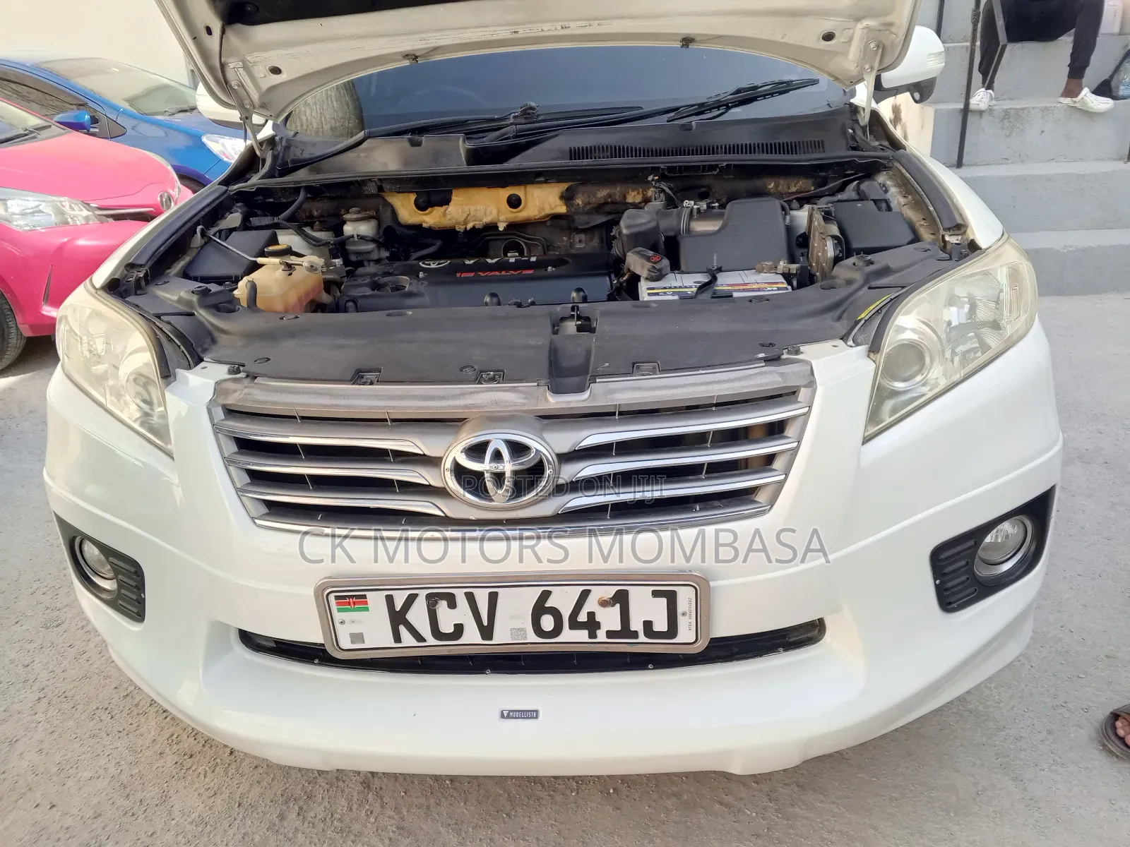 Toyota Vanguard 2013 White