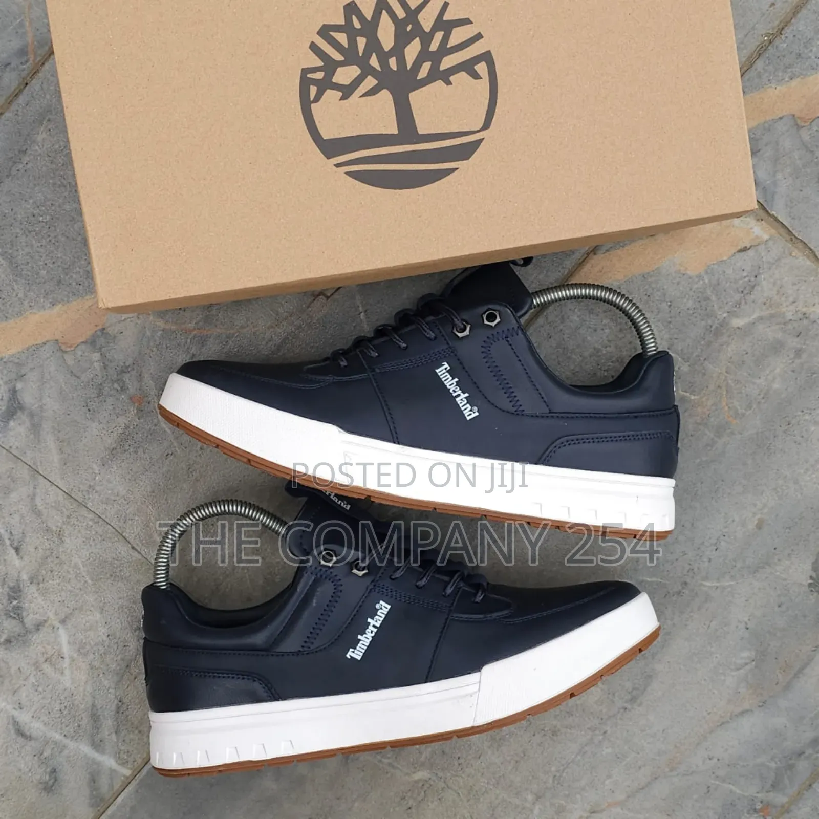 Smart Causal Classic Official Business Sneakers