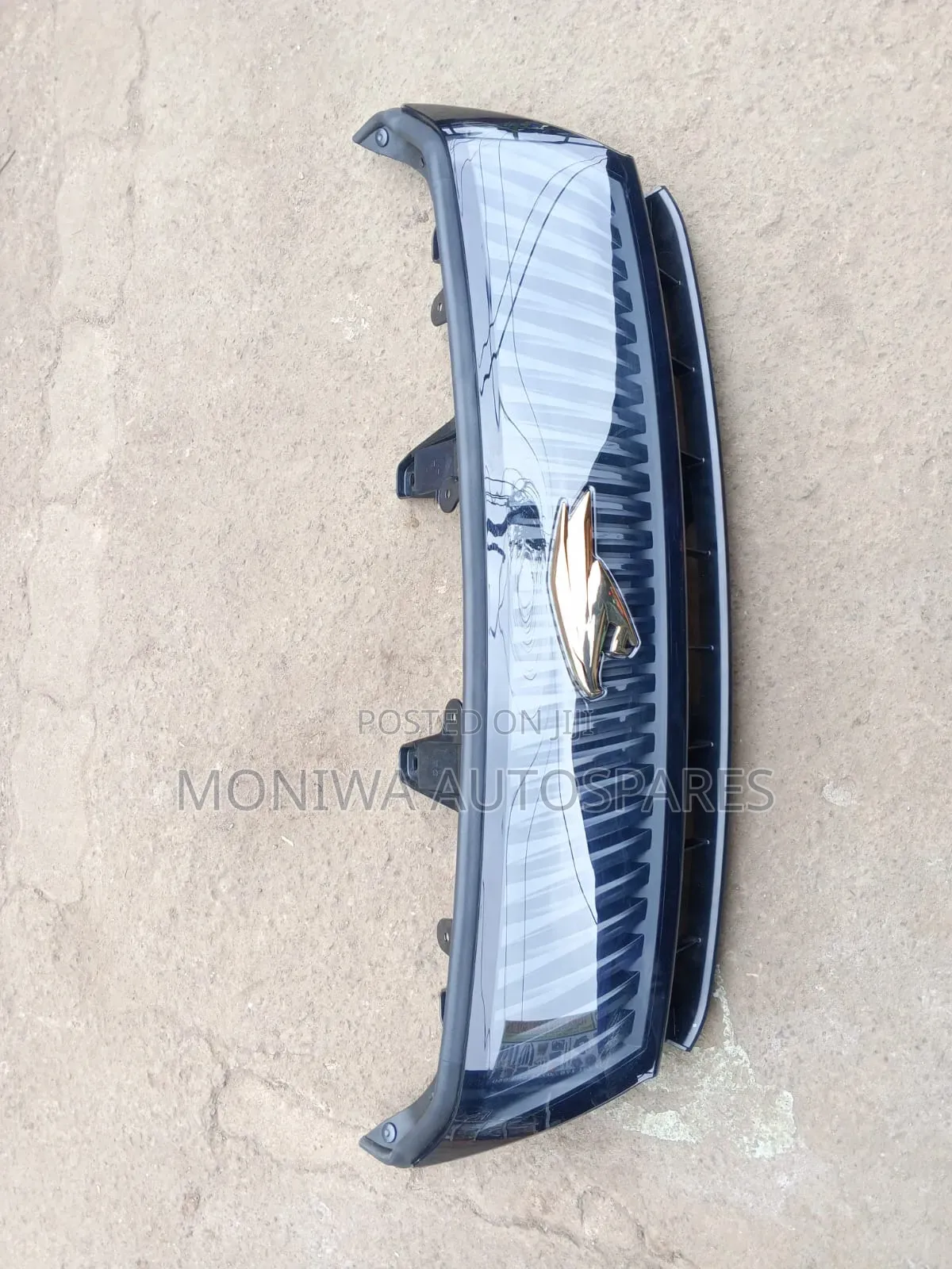 Front Grill Harrier 2014 New Model