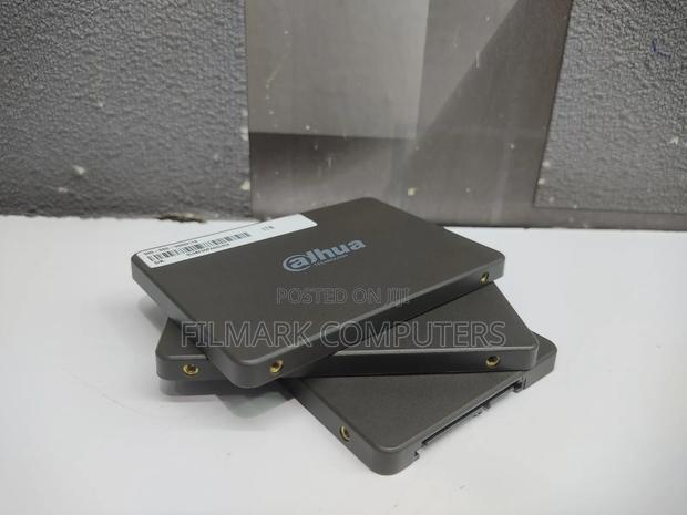 Ssd-v800s1tb 2.5 Inch Sata Solid State Drive 1tb - thumbnail 2