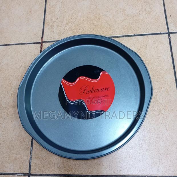 Pizza Tray 30cm/ Nonstick Baking Tray With Handles