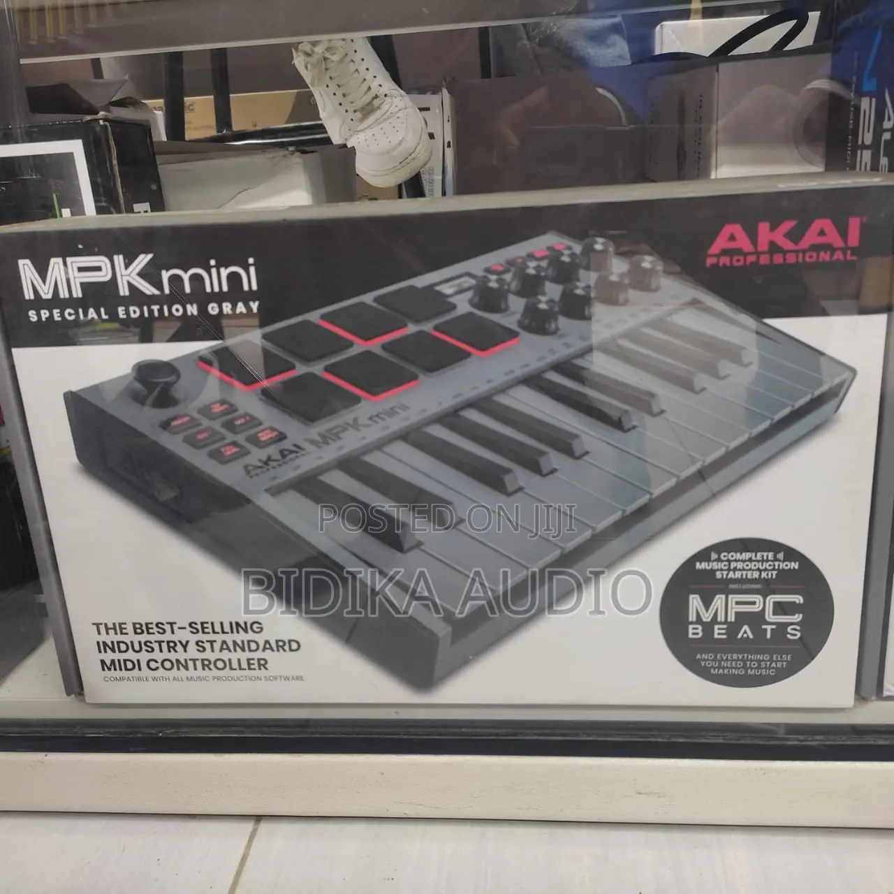 MPK Mini Akai MIDI Keyboard