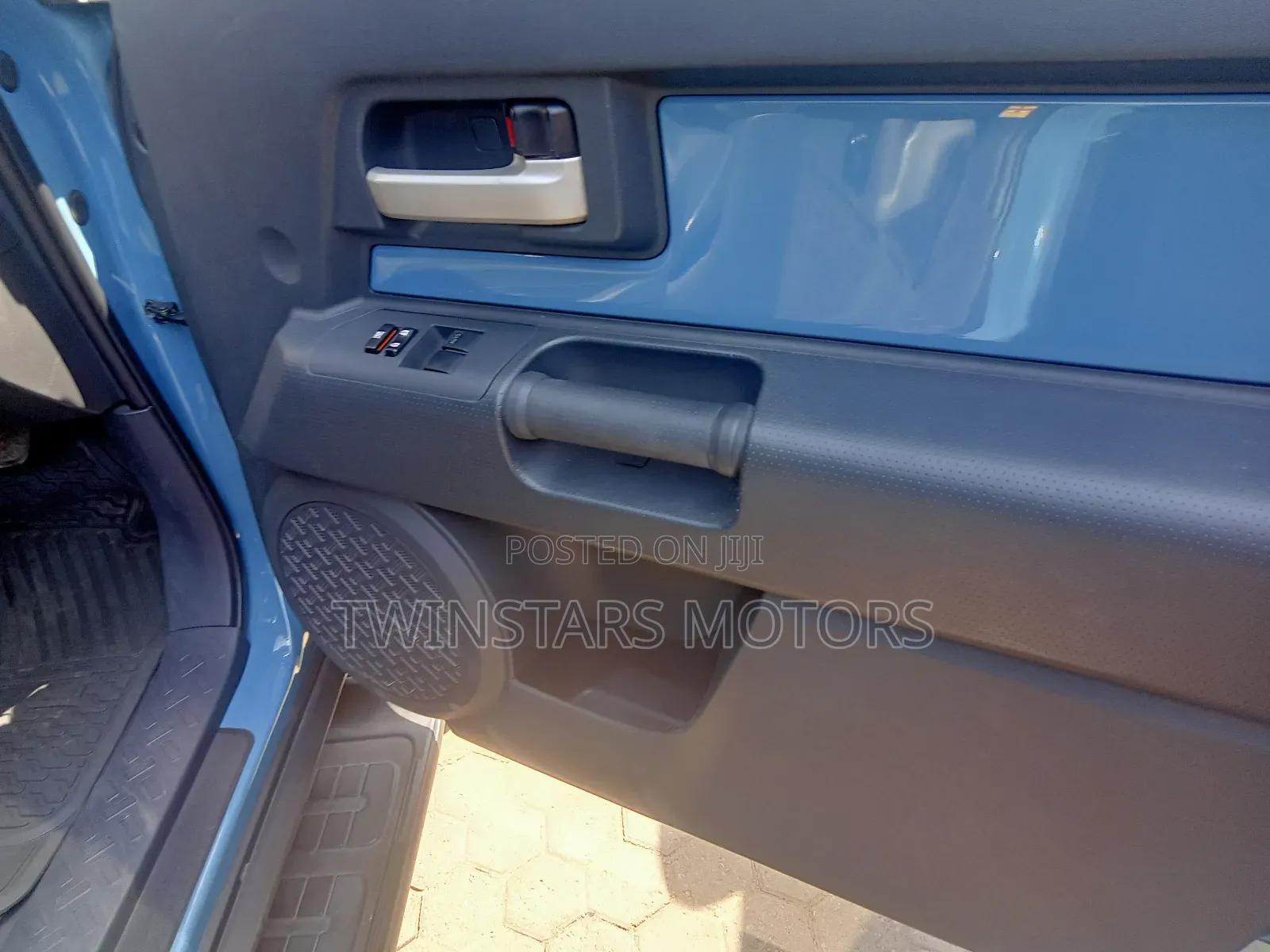 Toyota FJ Cruiser 2015 Blue