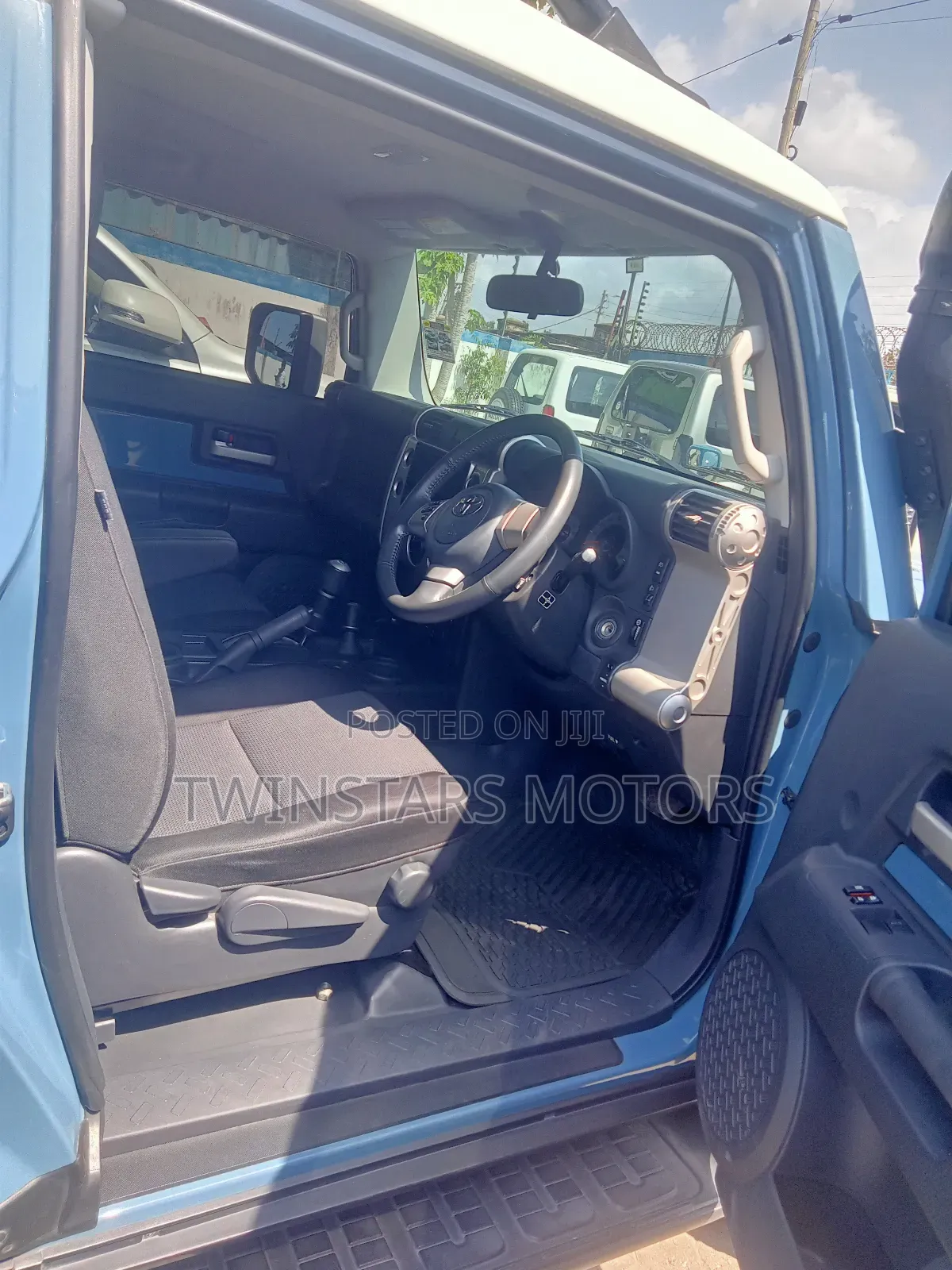 Toyota FJ Cruiser 2015 Blue