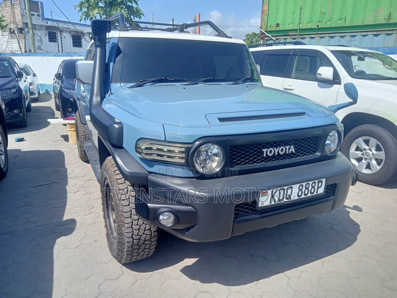 Toyota FJ Cruiser 2015 Blue