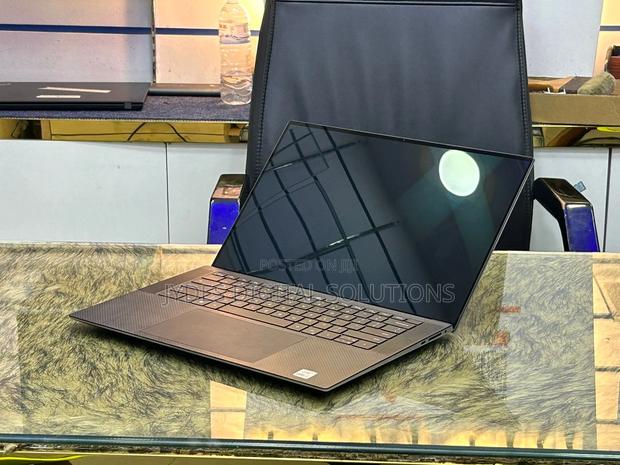 Laptop Dell Precision 5550 16GB Intel Core I7 SSD 512GB - thumbnail 3