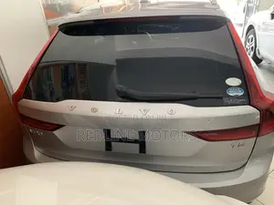 Volvo V90 2017 Silver