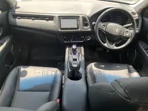 Honda Vezel 1.5 Hybrid 4WD 2017 Blue