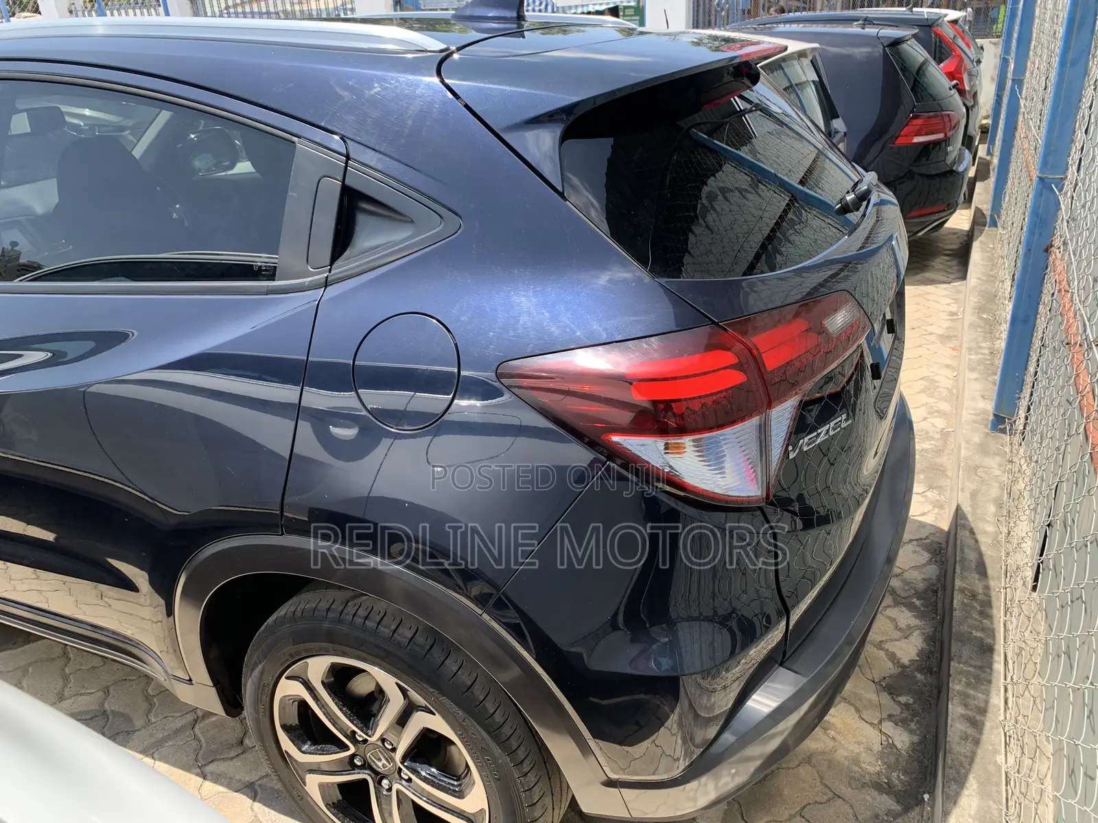 Honda Vezel 1.5 Hybrid 4WD 2017 Blue