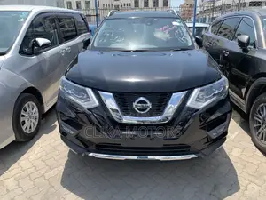 Nissan X-Trail 2.0 Petrol FWD 2017 Black