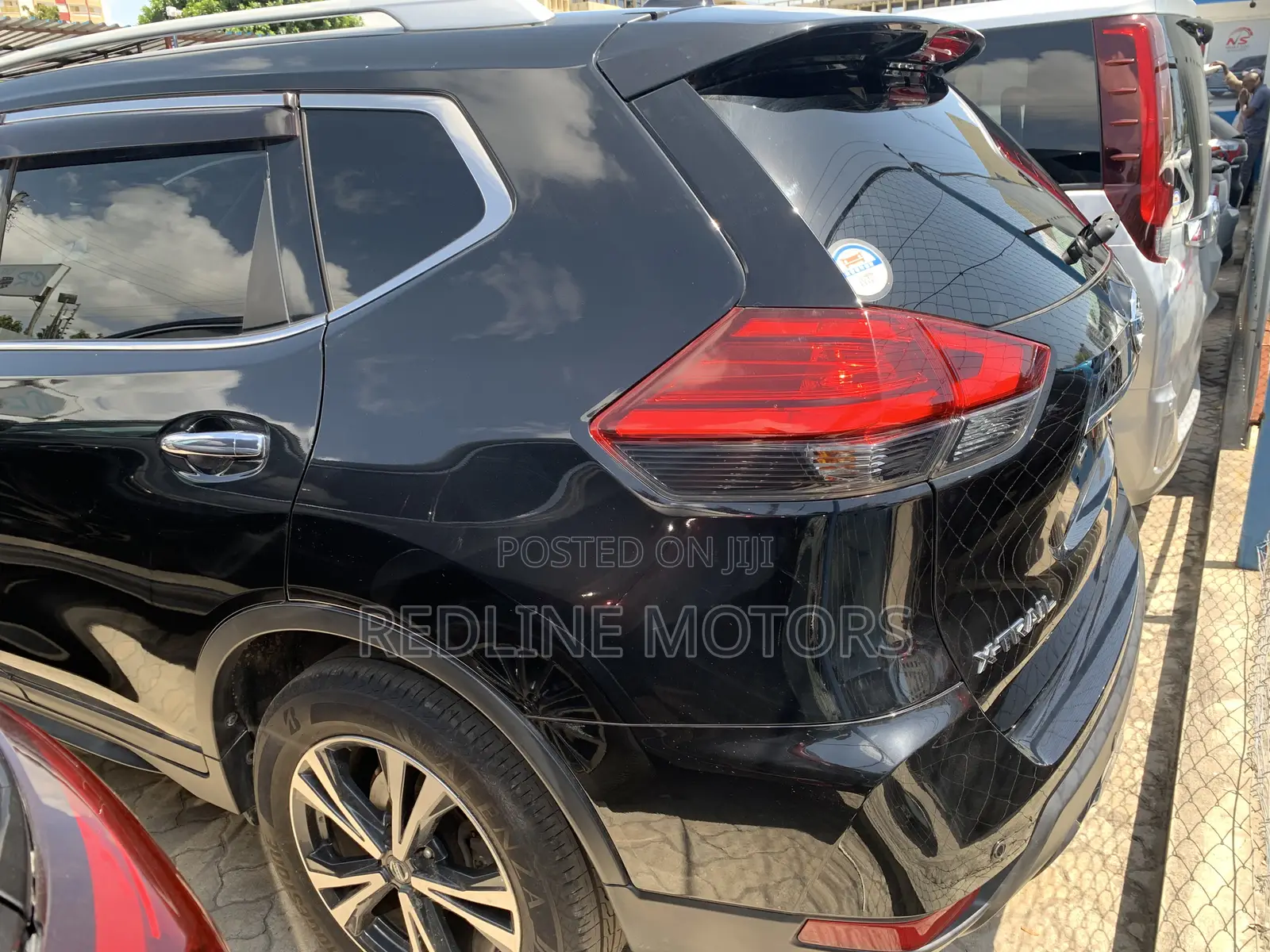 Nissan X-Trail 2.0 Petrol FWD 2017 Black