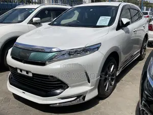 Toyota Harrier 2.0 2018 White