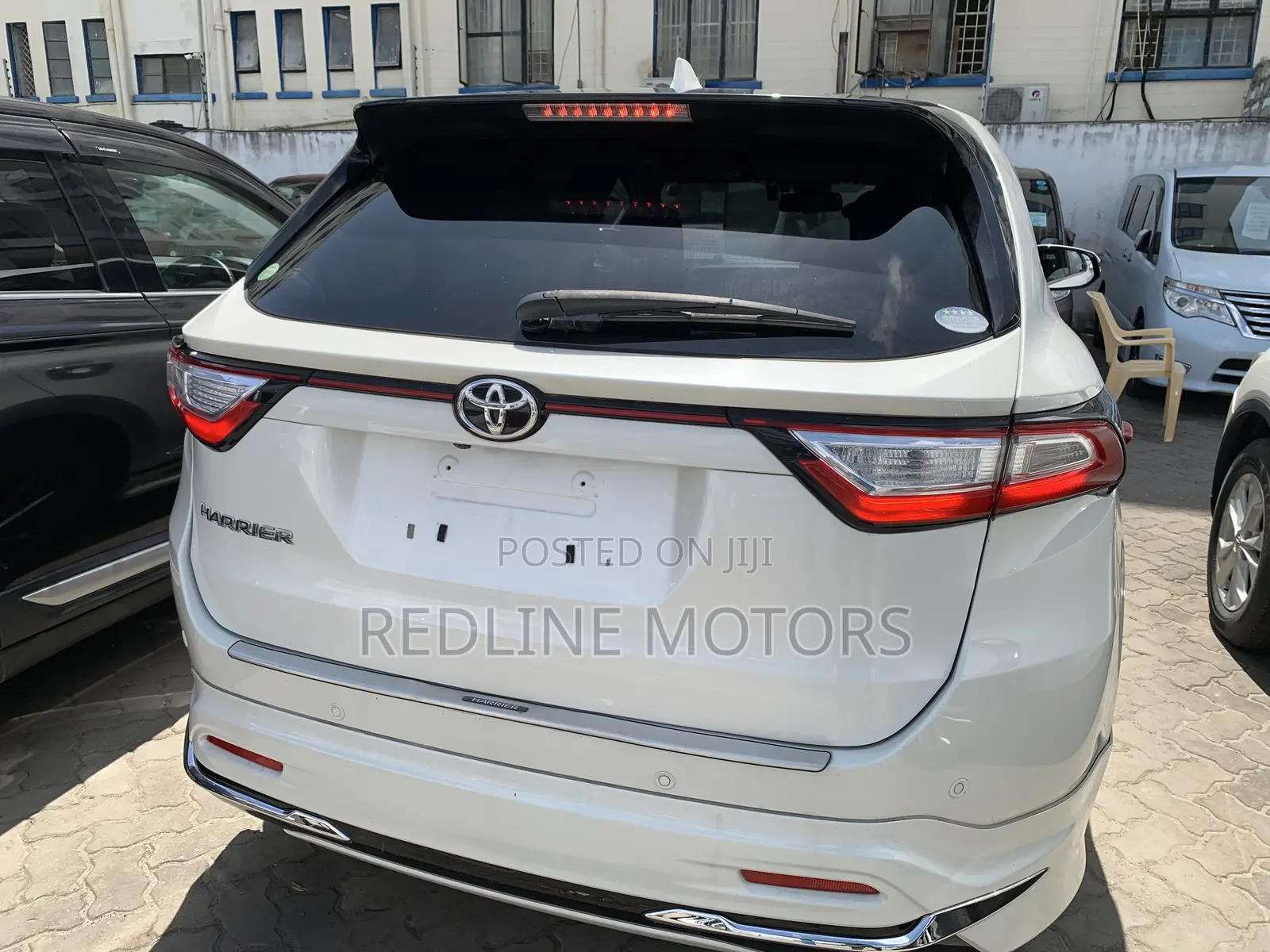 Toyota Harrier 2.0 2018 White