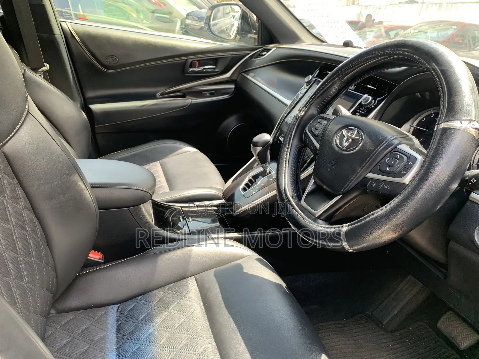 Toyota Harrier 2.0 2018 White