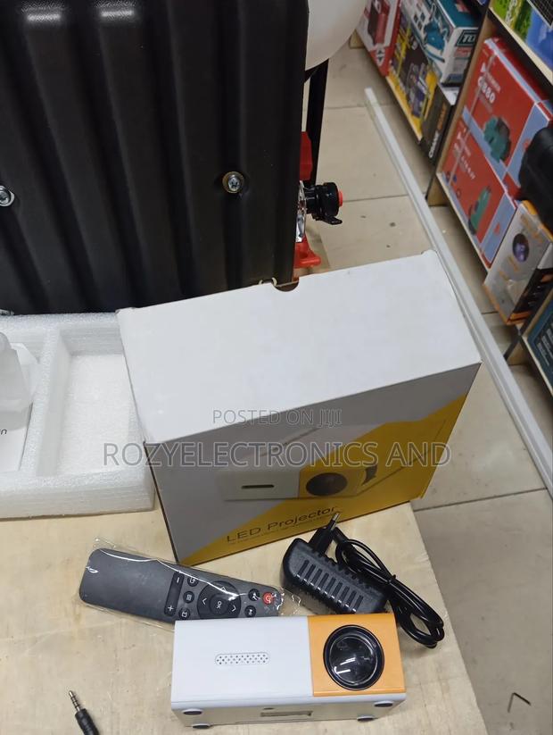 LED Projector (Portable Projector 1080)