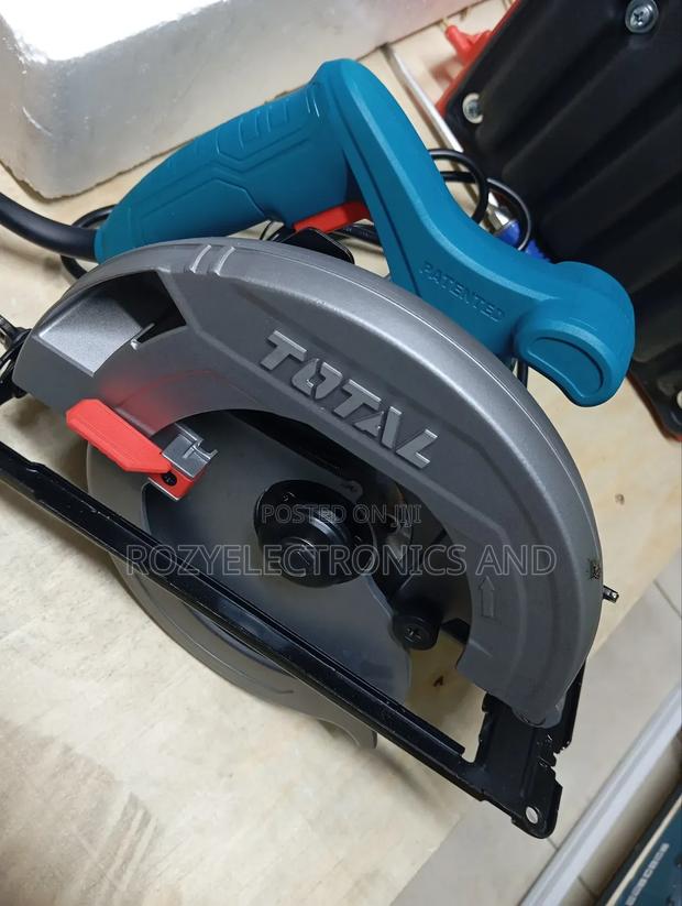 Total Circular Saw 7 Inch Machine