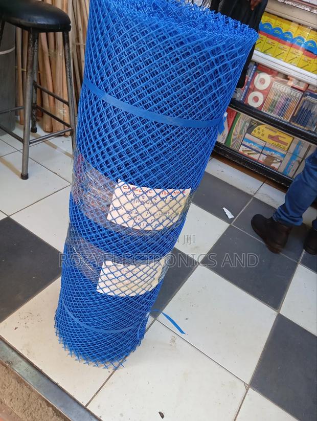 Chicken Wire Mesh 25 Meter - thumbnail 3