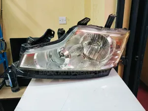Headlight Honda Stepwagon 2011