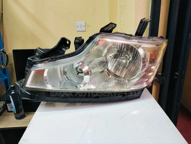 Headlight Honda Stepwagon 2011