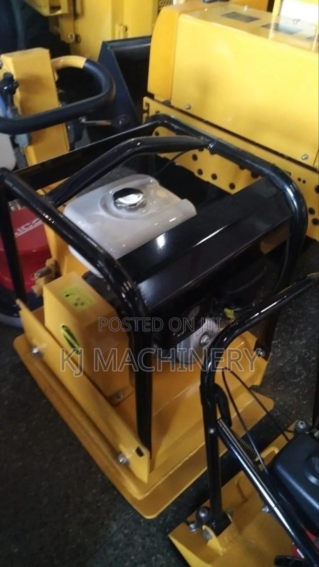 Reversible Plate Compactor Honda Gx Engine - thumbnail 2