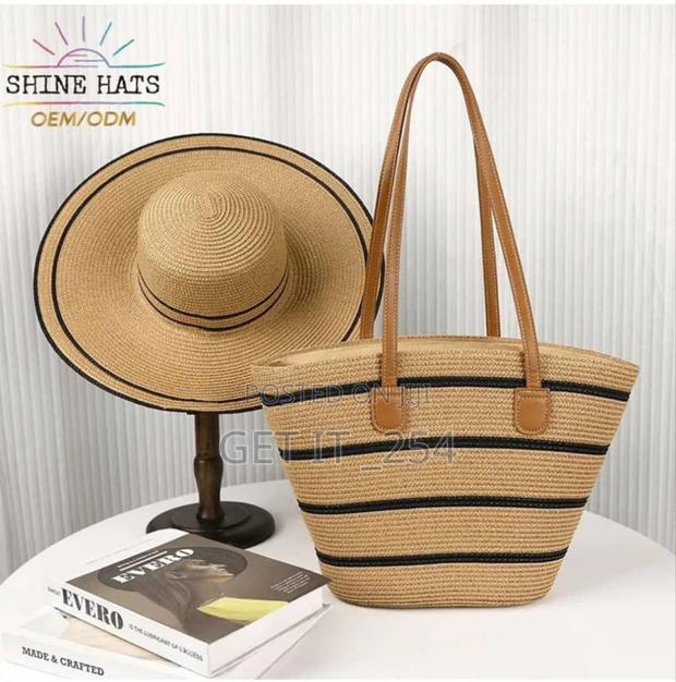 Straw Bags/Kiondo With a Hat - thumbnail 2