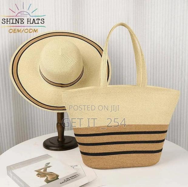 Straw Bags/Kiondo With a Hat - thumbnail 3