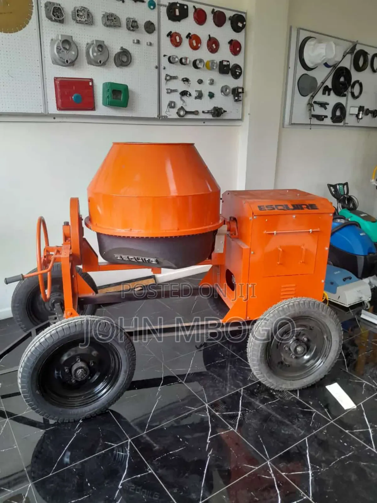 Concrete Mixer-Esquire