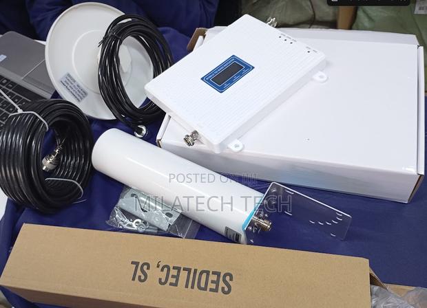 GSM Network Amplifier 4g 3g 2g Tripple Band - main view