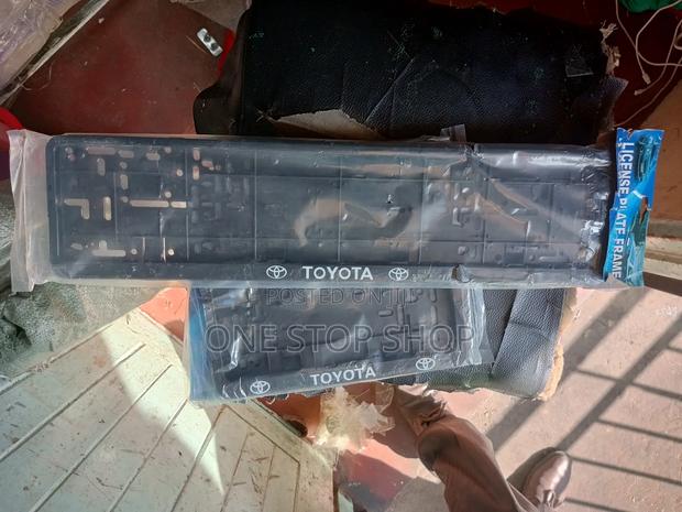 Toyota Labelled Plastic Plates Mounts for Oblong /Square Set
