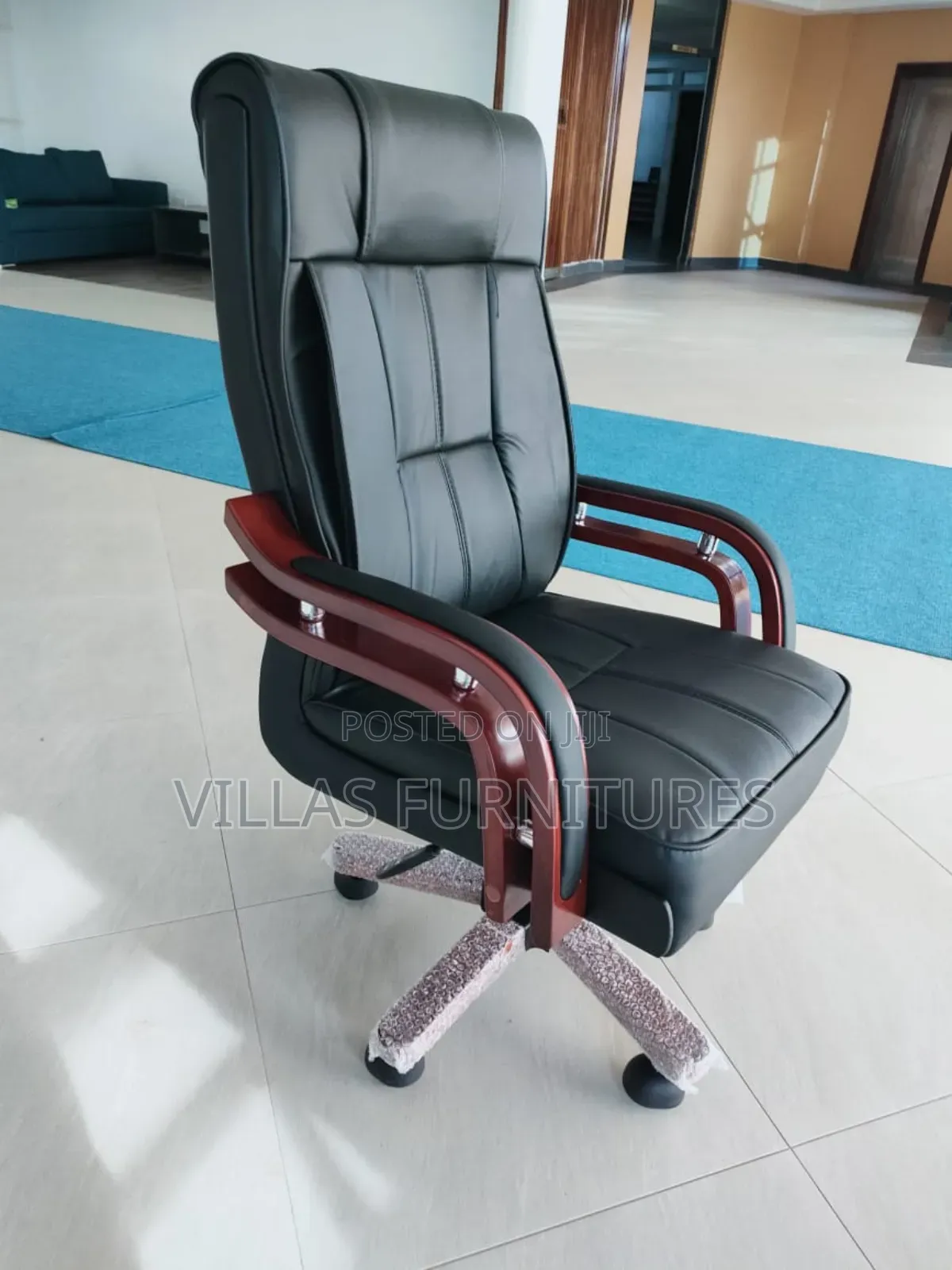 Captain Office Chair