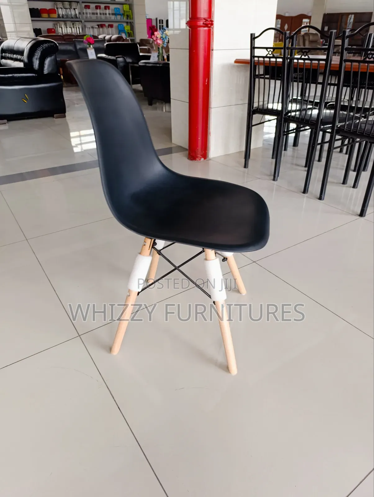 Black Eames Chair