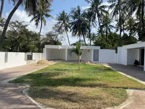 3bdrm Bungalow in Nyali for rent