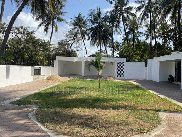 3bdrm Bungalow in Nyali for rent - thumbnail 3