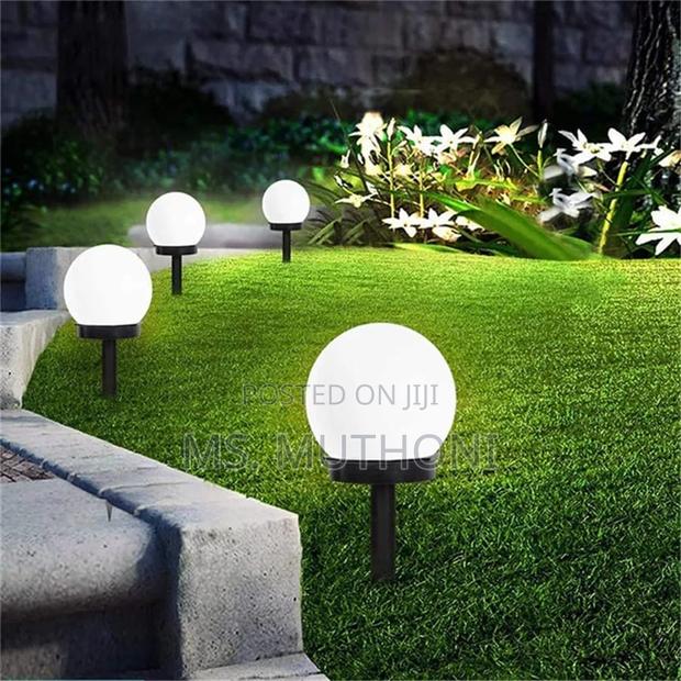 6 Pieces Outdoor Ball Solar Light - thumbnail 3