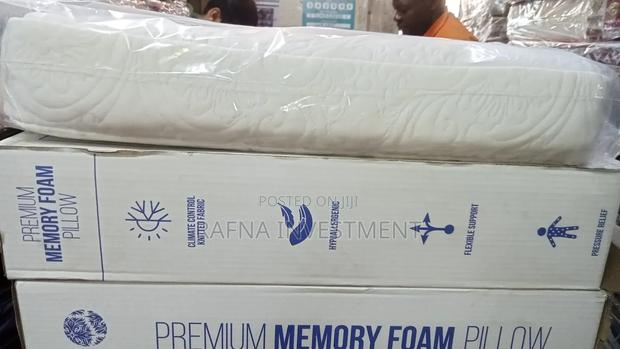Memory Foam Pillow - thumbnail 2